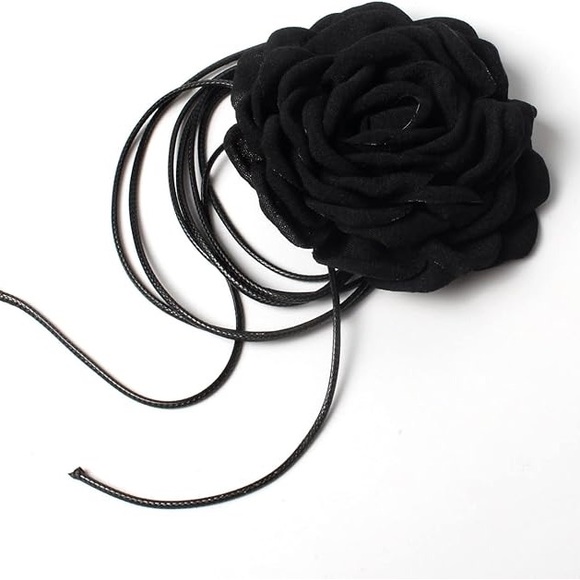 Beautiful Black Rosette - Picture 1 of 4